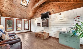 24 Ventura Dr, Brooklyn, CT 06234