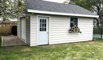 1234 Pinewood Ln, Aberdeen, SD 57401
