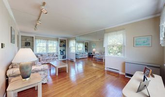 54 Flax Hill Rd, Brookfield, CT 06804
