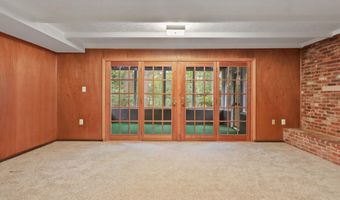 8504 CANTERBURY Dr, Annandale, VA 22003