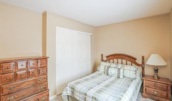 1136 Stewarton, Cincinnati, OH 45102