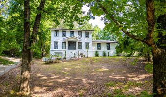 813 Lakeshore, Berkeley Lake, GA 30096