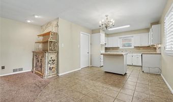 345 Lakeside Dr, Altus, OK 73521