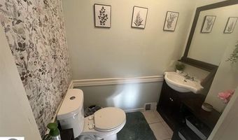 418 Woodworth Ave, Alma, MI 48801