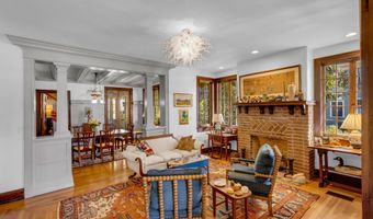 119 Washington St, Bay St. Louis, MS 39520