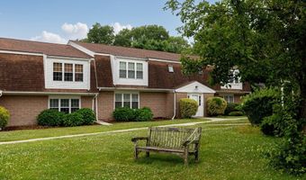 9 Pleasant Park Ave 2I, Barnstable, MA 02601