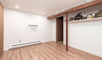 10 Ship St, Jamestown, RI 02835