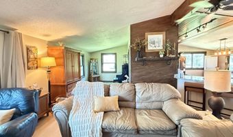 244 W Christenson Ave, Appleton, MN 56208