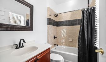 30 Lenihan Ln, East Greenwich, RI 02818
