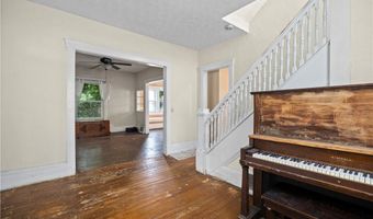 136 Lincoln St, Amherst, OH 44001