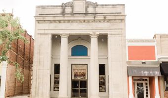 1035 Broad St, Camden, SC 29020