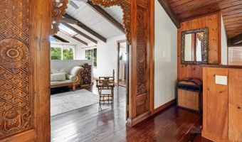 1073 Nanihoku Pl, Haiku, HI 96708