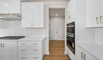 41672 OAK BEND Ct, Aldie, VA 20105