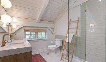8 Twixt Rd, Cornwall, CT 06753