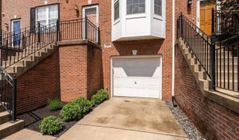 43122 FOREST EDGE Sq, Ashburn, VA 20148