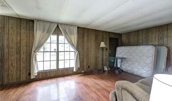 44 Rocky Rd NW, Adairsville, GA 30103