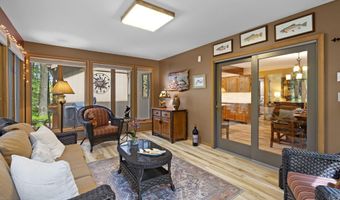 129 Woodbury, Blakeslee, PA 18610