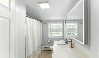 10 Mark Dr, Cranston, RI 02920