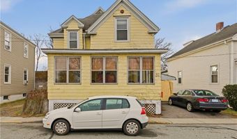 51 Warner St, Newport, RI 02840