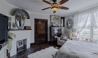 403 W Franklin St, Alvord, TX 76225