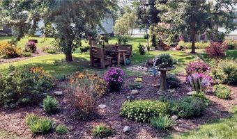 146 Washington Ave, Alden, MN 56009