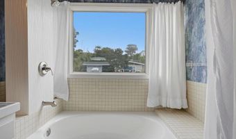 622 Kalamath Dr, Del Mar, CA 92014