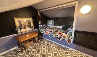 537 ART St, Brookings, OR 97415