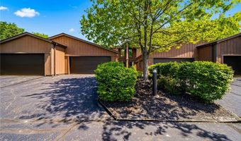 636 Cherry Park Oval, Aurora, OH 44202