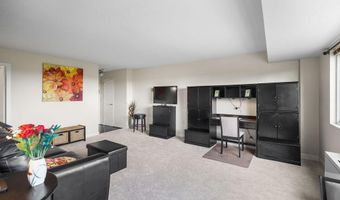 2500 N VAN DORN St 517, Alexandria, VA 22302