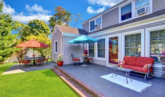 336 Richmond Ave, Amityville, NY 11701