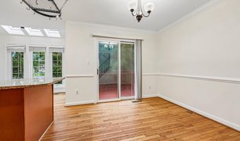21208 HEDGEROW Ter, Ashburn, VA 20147