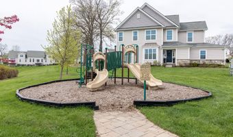 2544 Oxford Cir, Ann Arbor, MI 48103