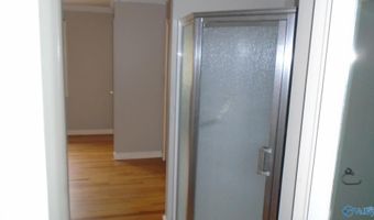 830 Fairway Dr, Anniston, AL 36207