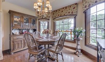 1521 Secretariat Ln, Indianapolis, IN 46217