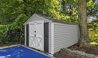 7111 CINDY Ln, Annandale, VA 22003