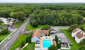 90 E Woodland Ave 90, Absecon, NJ 08201
