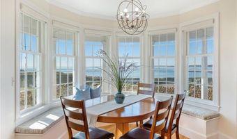591 Ocean Ave, Newport, RI 02840
