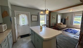 98 Bayview St, Belfast, ME 04915