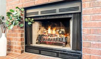 13 Greenridge Ln, Bentonville, AR 72712
