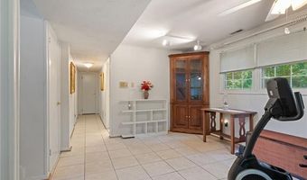8502 WOODBINE Ln, Annandale, VA 22003
