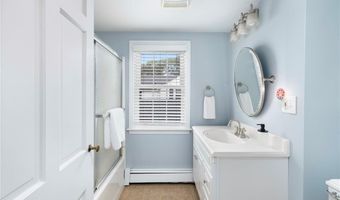 221 Trinity St, Warwick, RI 02886