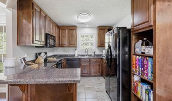 424 Granite Cir, Albertville, AL 35950