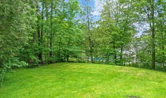 40 Pheasant Run Rd, Belgrade, ME 04917