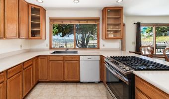 3032 Skyline Dr, Oceanside, CA 92056