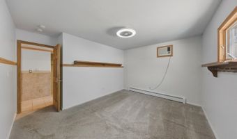51 Zinnia Dr, Alloway, NJ 07418