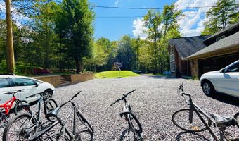 157 Main St, Gouldsboro, PA 18424