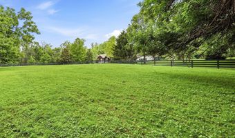 11005 Park Rd, Anchorage, KY 40223
