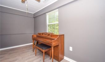 2087 TRUSSELL Rd, Alexander City, AL 35010
