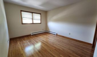 34 Hilton St, Belleville, NJ 07109