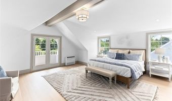 35 Coggeshall Ave, Newport, RI 02840